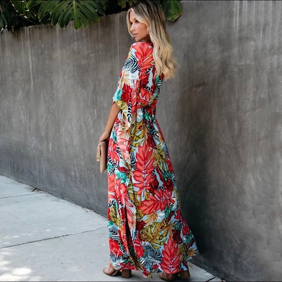 Tunic Floral Cover Up - Picture 9 of 9